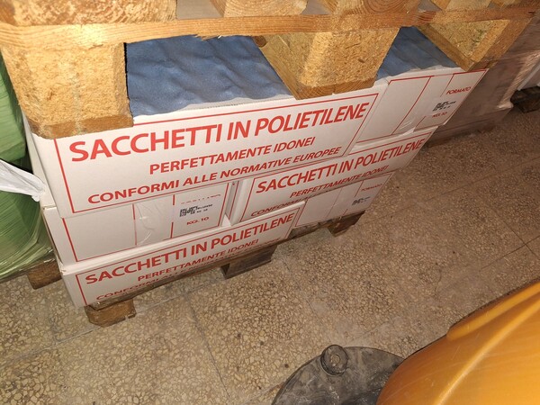 4#8366 Materiali da imballaggio in vendita - foto 4