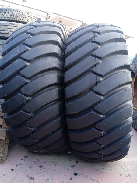 5#8375 Pneumatici TITAN in vendita - foto 1