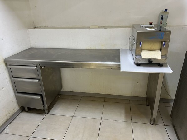 40#8382 Tavolo in vendita - foto 1