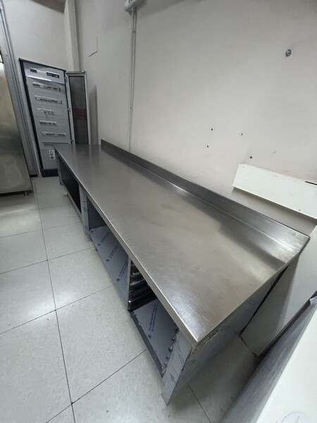 44#8382 Tavolo in vendita - foto 2