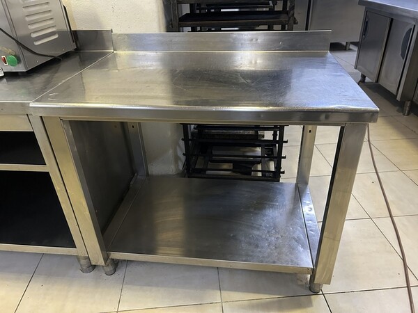46#8382 Tavolo in vendita - foto 2