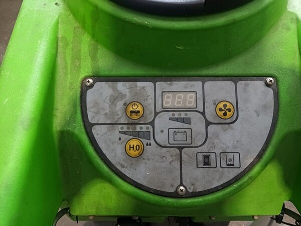 61#8382 Lavapavimenti in vendita - foto 4