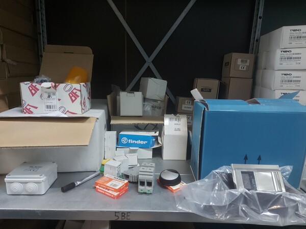 2#8383 Materiale elettrico in vendita - foto 18
