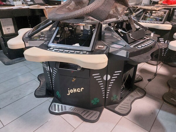 11#8385 Tavoli da gioco multiplater Joker in vendita - foto 1