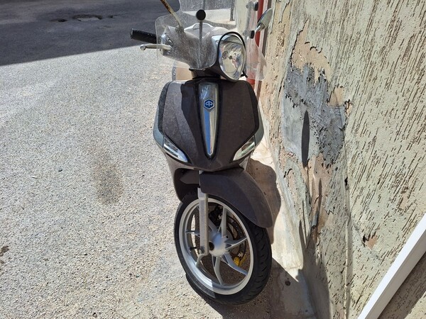 1#8386 Motociclo Piaggio Liberty 125 in vendita - foto 4