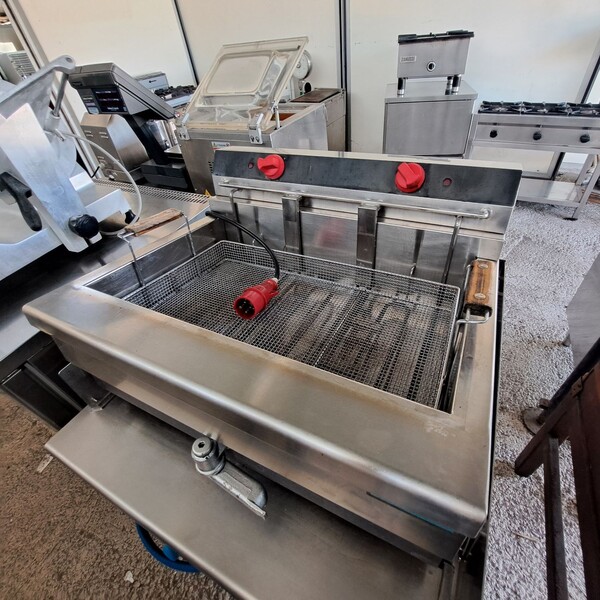 44#8391 Friggitrice elettrica pasticceria in vendita - foto 5