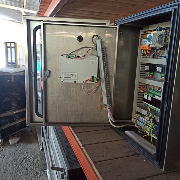 58#8391 Quadri elettrici in acciaio inox 4 pz in vendita - foto 6