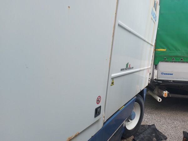 31#8394 Autocompattatore spazzatrice in vendita - foto 15