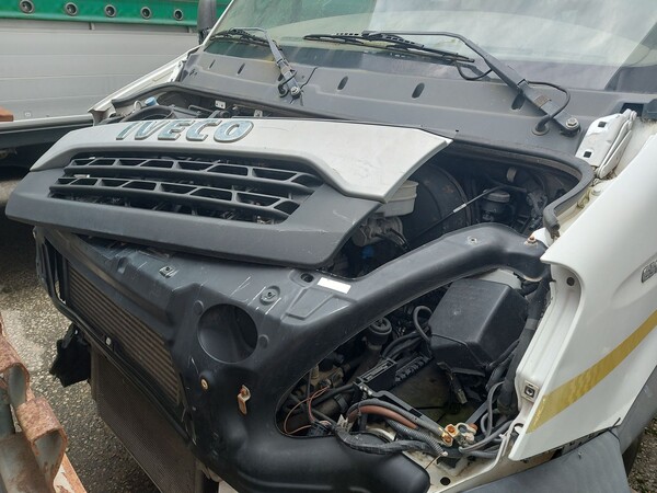 33#8394 Autocarro Iveco Daily 65c15g in vendita - foto 14