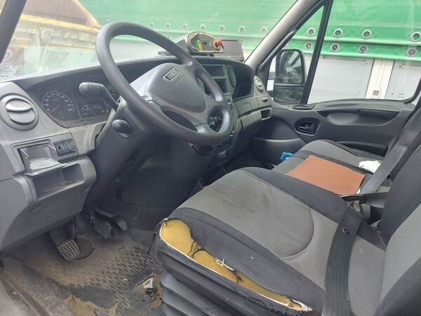 34#8394 Autocarro Iveco Daily 70c17l in vendita - foto 8