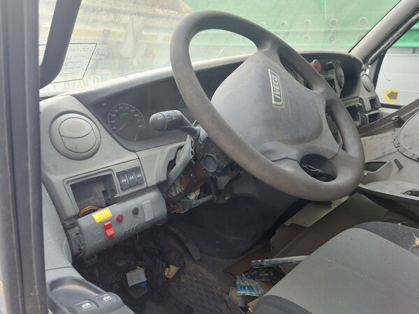 35#8394 Autocarro Iveco Daily 65c14 in vendita - foto 3