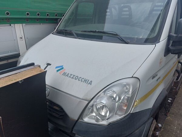 Autocarri in vendita