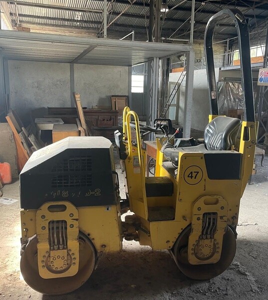 9#8396 Rullo compressore Bomag in vendita - foto 4