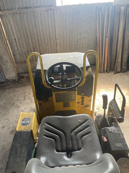 9#8396 Rullo compressore Bomag in vendita - foto 5