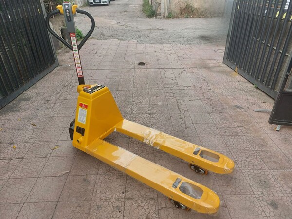 3#8398 Transpallet elettrico in vendita - foto 2