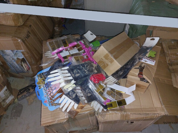 8#8409 Accessori per la casa e giocattoli in vendita - foto 7