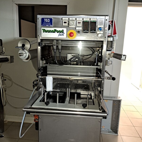 110#8414 Confezionatrice Tecnofood modello TG3 in vendita - foto 2