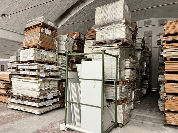 1#8415 Ante e piani per scrivanie in vendita - foto 3