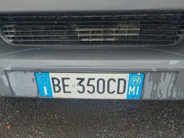 14#8417 Autocarro Renault in vendita - foto 2