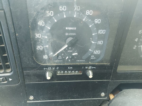 14#8417 Autocarro Renault in vendita - foto 8