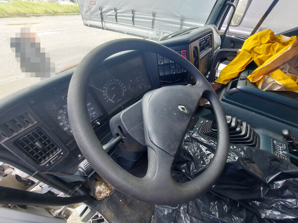 14#8417 Autocarro Renault in vendita - foto 10