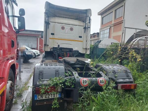 2#8417 Trattore stradale Scania in vendita - foto 7