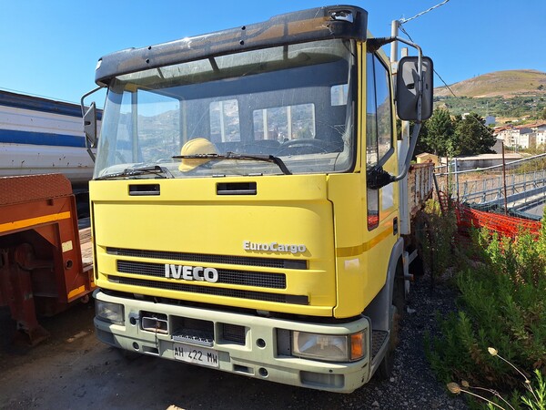 Autocarri in vendita