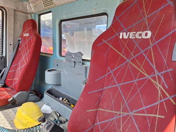 2#8423 Autocarro ribaltabile Iveco Trakker 450 in vendita - foto 10