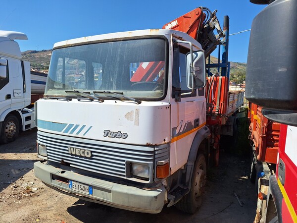 20#8423 Autocarro ribaltabile con gru Iveco Turbo 145 17 in vendita - foto 2
