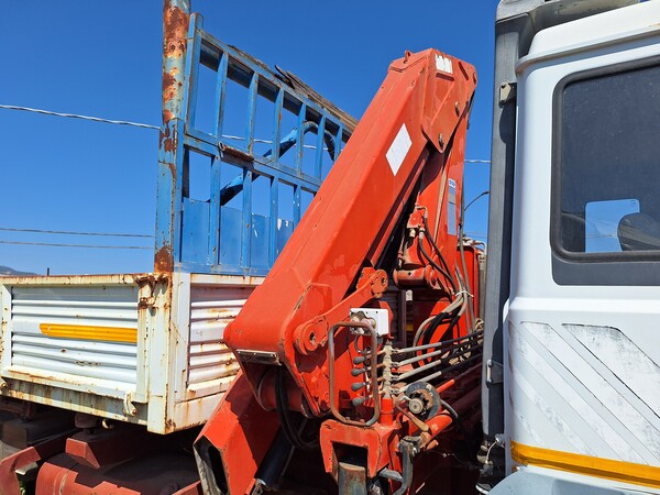 20#8423 Autocarro ribaltabile con gru Iveco Turbo 145 17 in vendita - foto 7