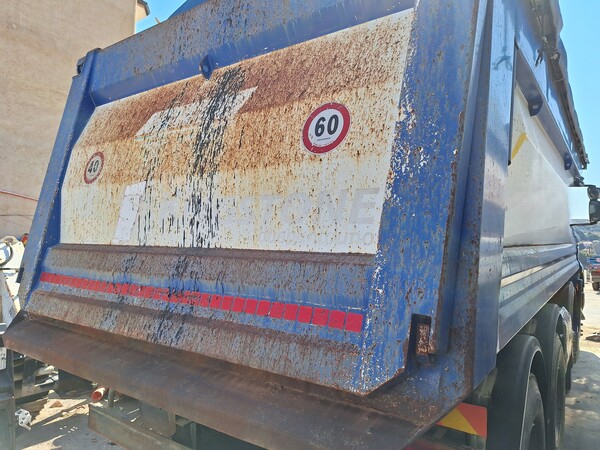 3#8423 Autocarro ribaltabile Iveco Trakker 500 in vendita - foto 3