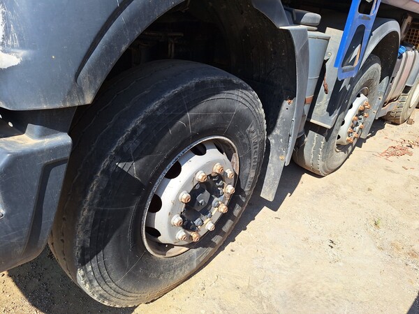 3#8423 Autocarro ribaltabile Iveco Trakker 500 in vendita - foto 8