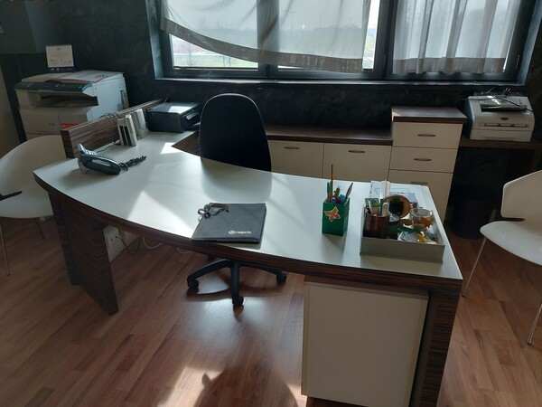 1#8426 Arredi ed apparecchiature elettroniche da ufficio in vendita - foto 45