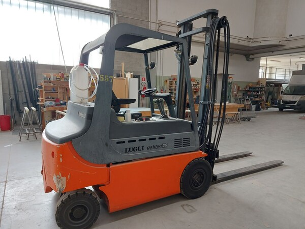 4#8426 Carrello elevatore Lugli in vendita - foto 6