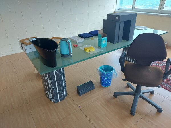 68#8429 Arredo ufficio e macchine elettroniche in vendita - foto 8