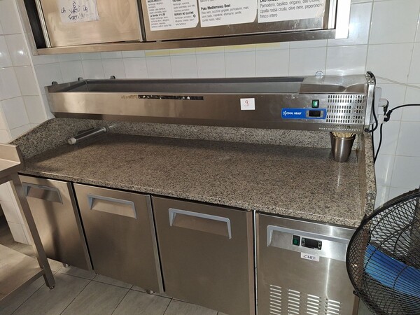1#8442 Attrezzatura da cucina e arredo bar in vendita - foto 3