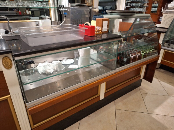 1#8442 Attrezzatura da cucina e arredo bar in vendita - foto 11