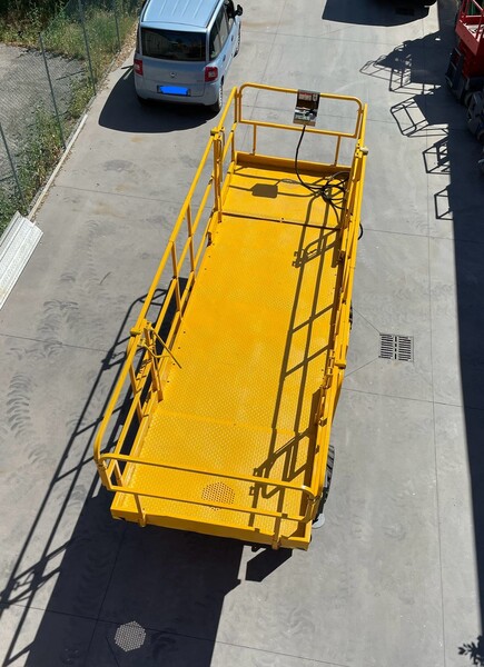 1#8443 Piattaforma aerea verticale a pantografo Haulotte in vendita - foto 2