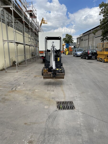 3#8443 Mini escavatore BOBCAT E17 in vendita - foto 3