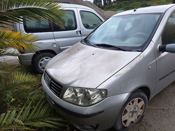 1#8445 Autovettura Fiat Punto in vendita - foto 1