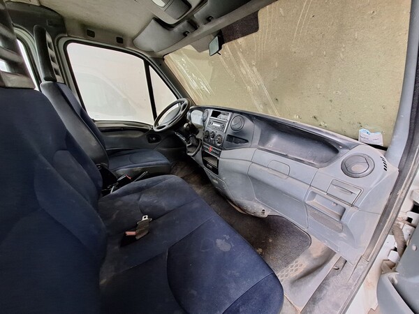 6#8447 Autocarro Iveco 35/E4 in vendita - foto 9