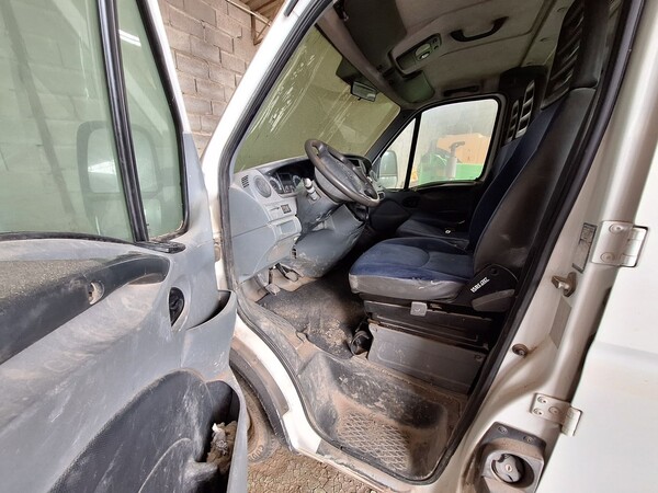 6#8447 Autocarro Iveco 35/E4 in vendita - foto 10