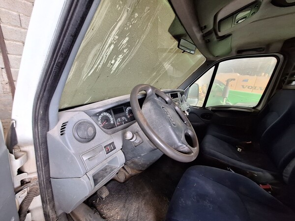 6#8447 Autocarro Iveco 35/E4 in vendita - foto 11