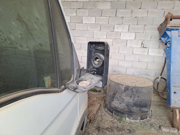 7#8447 Autocarro Iveco 35 in vendita - foto 7