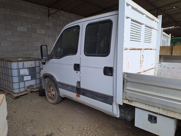 7#8447 Autocarro Iveco 35 in vendita - foto 9