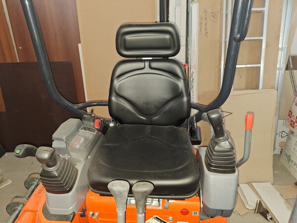 8#8447 Escavatore Kubota U17 in vendita - foto 9