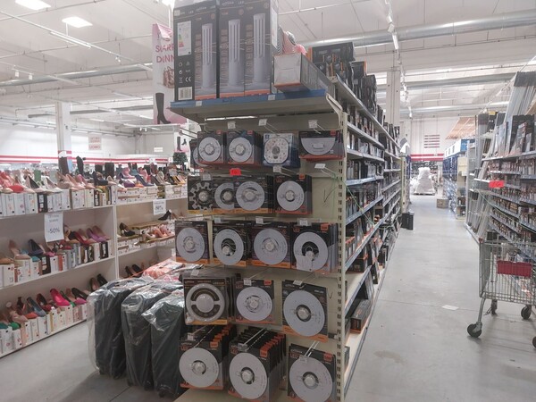 14#8450 Illuminazione e materiale elettrico in vendita - foto 16