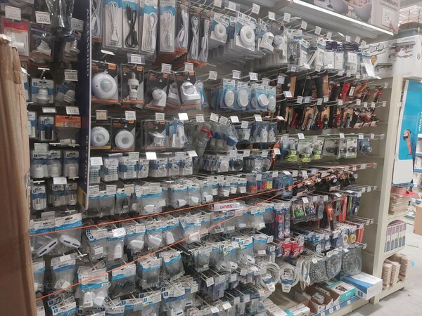 14#8450 Illuminazione e materiale elettrico in vendita - foto 22