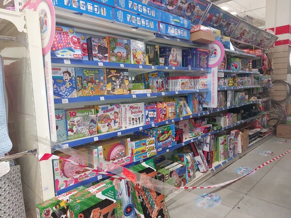 2#8450 Giocattoli in vendita - foto 1