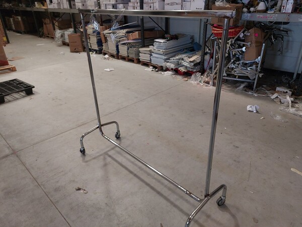 20#8450 Scaffali espositori ed apparecchiature elettroniche in vendita - foto 10